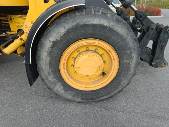 928381-15 Truck Volvo L70 -1992