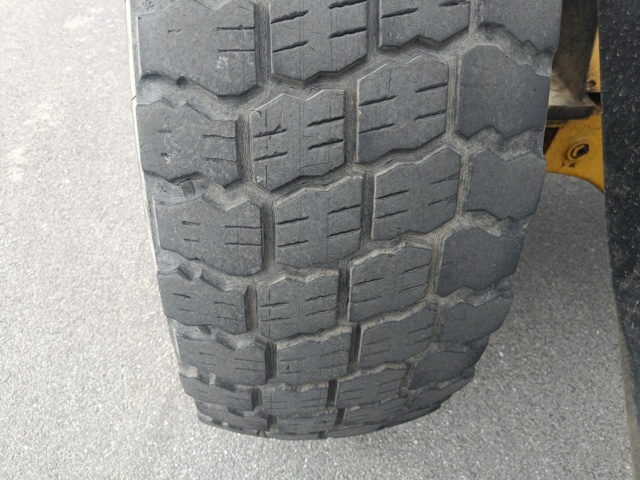 928381-16 Truck Volvo L70 -1992