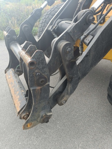 928381-27 Truck Volvo L70 -1992