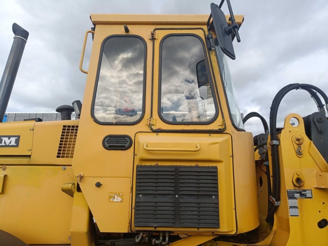 928381-40 Truck Volvo L70 -1992