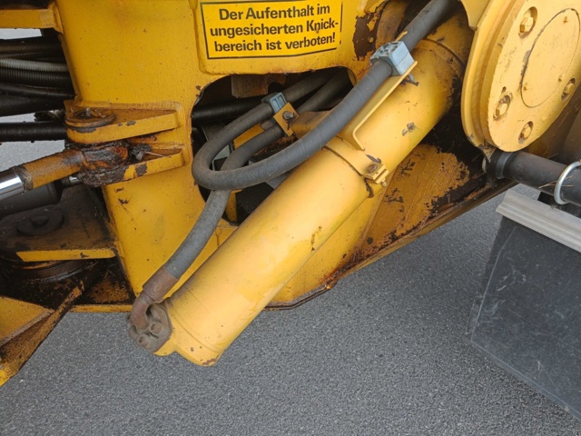 928381-42 Truck Volvo L70 -1992