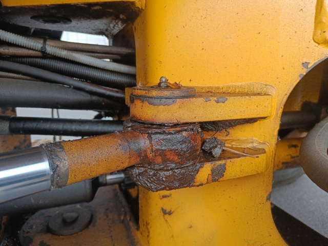 928381-45 Truck Volvo L70 -1992