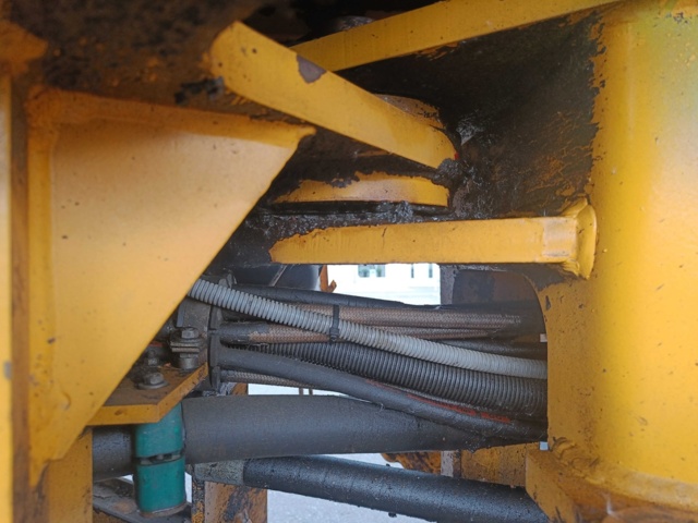 928381-46 Truck Volvo L70 -1992