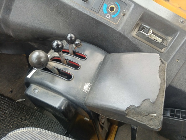 928381-103 Truck Volvo L70 -1992