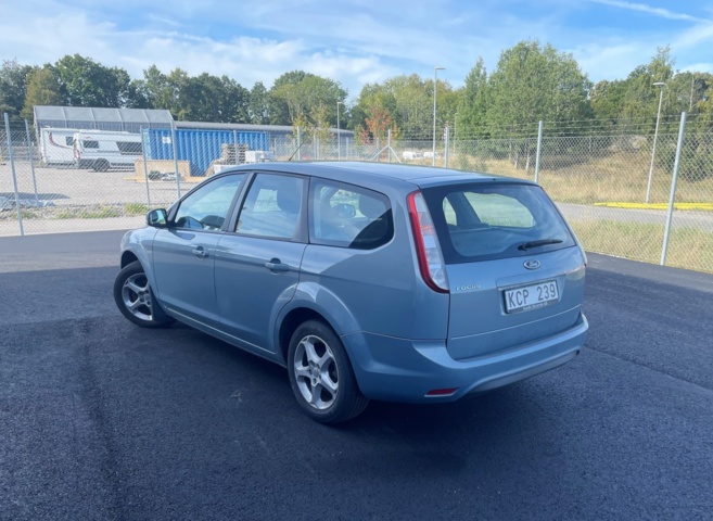 938308-7 Ford Focus Kombi 1.8 Flexifuel - 2010