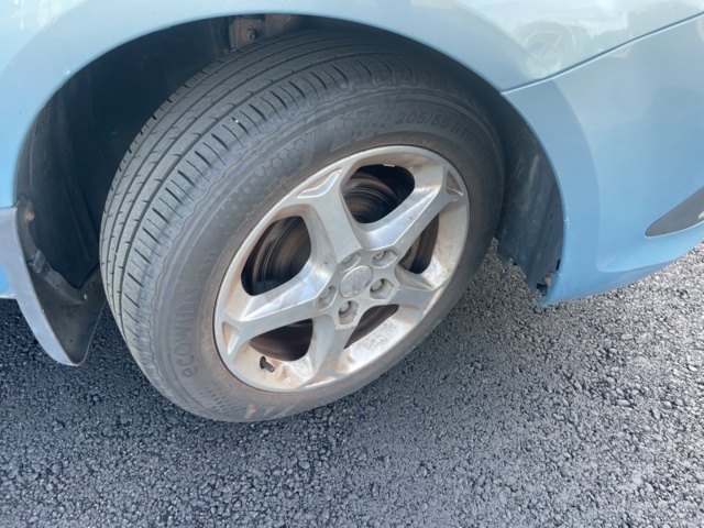 938308-11 Ford Focus Kombi 1.8 Flexifuel - 2010