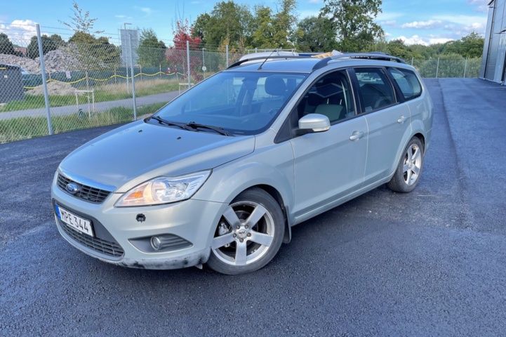 938319-1 Ford Focus Kombi 1.6 TDCi - 2010