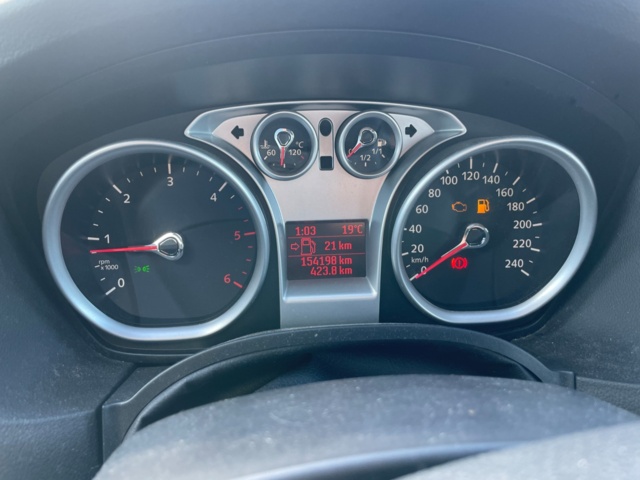 938319-30 Ford Focus Kombi 1.6 TDCi - 2010