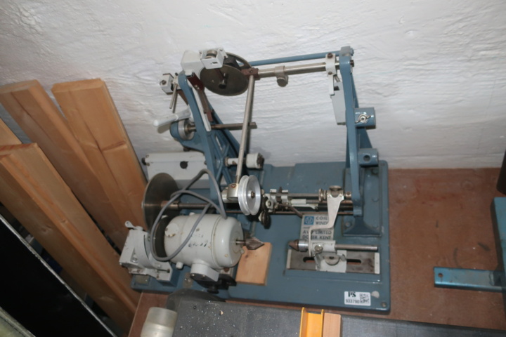 933790-2 Coil winder - AVO Limited