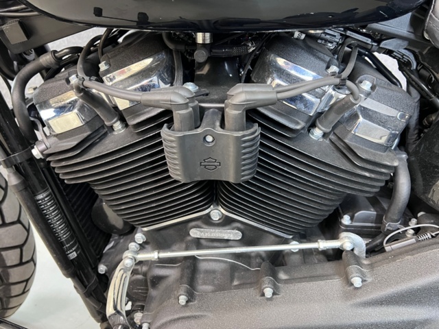 745593-16 Motorcycle - Harley-Davidson - Fat Bob - 2020