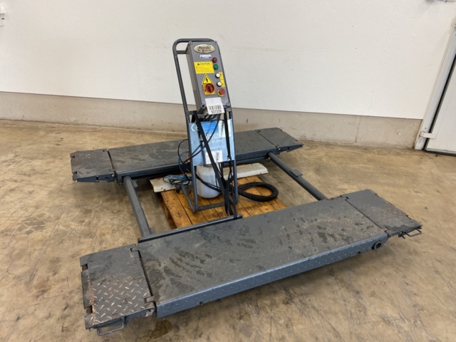 937220-1 Vehicle lift / scissor lift Nordiclift EE-MR30