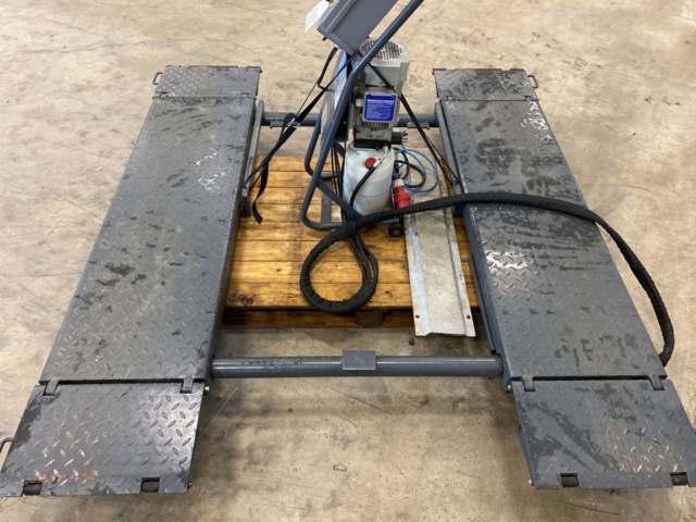 937220-5 Vehicle lift / scissor lift Nordiclift EE-MR30