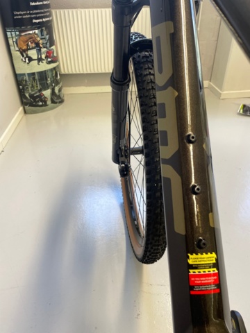 872344-14 Mountainbike BMC fourstroke 01 LT two