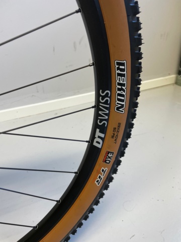 872344-16 Mountainbike BMC fourstroke 01 LT two