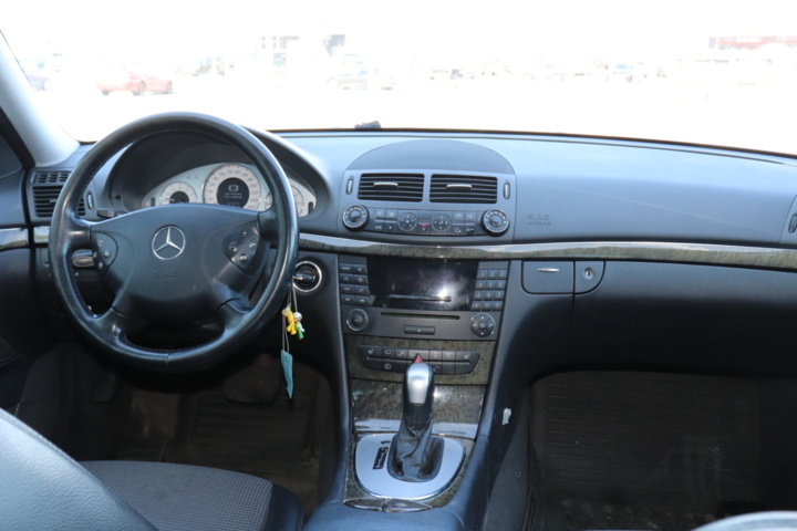 928035-10 Mercedes-Benz E 200 T Kompressor - 2005 (WLO660)