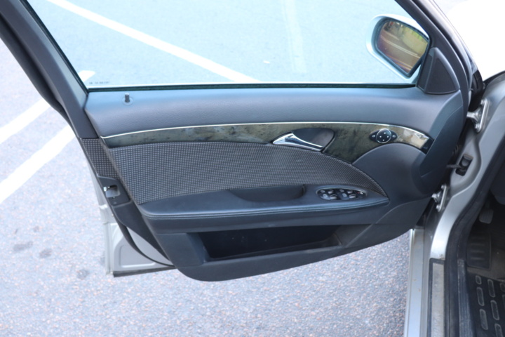 928035-14 Mercedes-Benz E 200 T Kompressor - 2005 (WLO660)