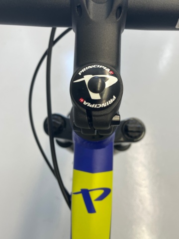 872348-9 Mountain bike Principia Evoke A 2.7