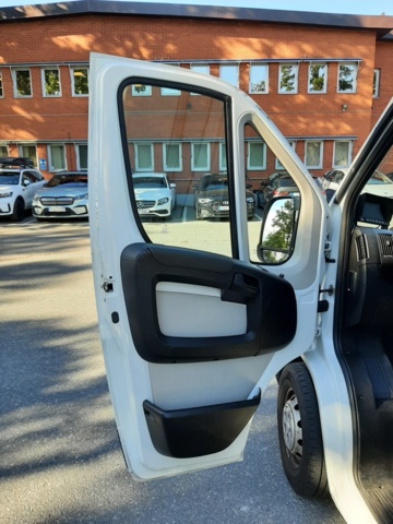 630246-24 Food truck / Peugeot Boxer Chassis Cab 335 2.2 HDi - 2015