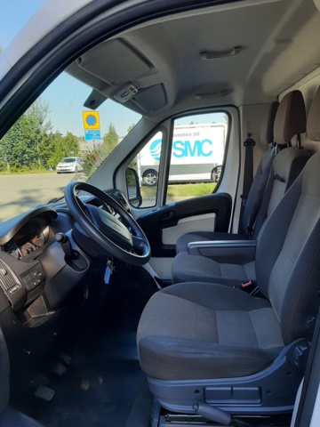 630246-27 Food truck / Peugeot Boxer Chassis Cab 335 2.2 HDi - 2015