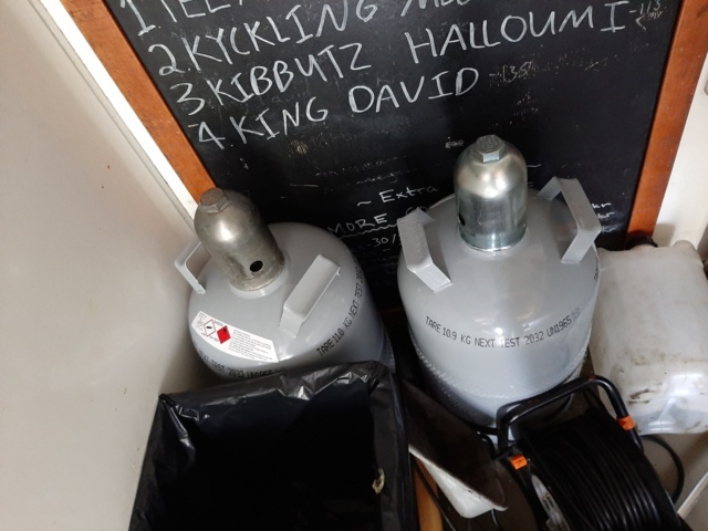 630246-64 Food truck / Peugeot Boxer Chassis Cab 335 2.2 HDi - 2015