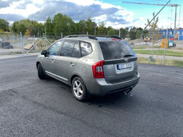 938320-5 Kia Carens 2.0 CRDi - 2008