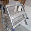 824880-3 Two 2-step ladders