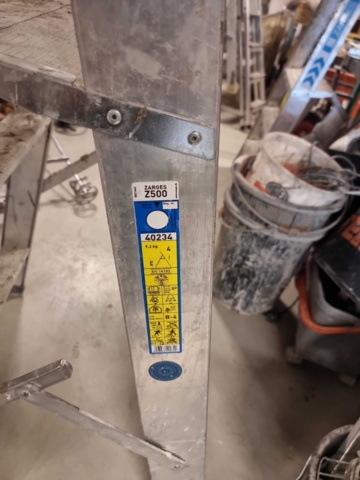 824915-2 Zarges stepladder 4 steps