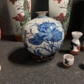 686717-6 Chinese art, vases, urns etc