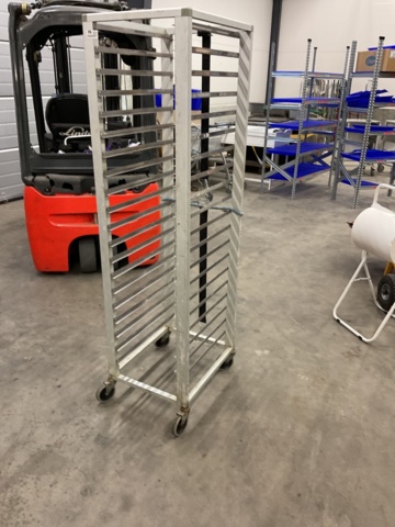 886899-1 Trolley for gastro trays