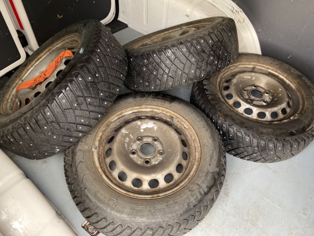 912566-32 Volkswagen Caddy 1.2 TSI - 2014