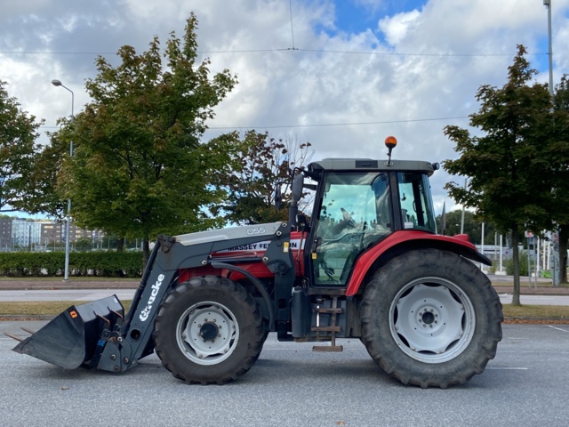 912573-8 Traktor Massey Ferguson 5470 -2007