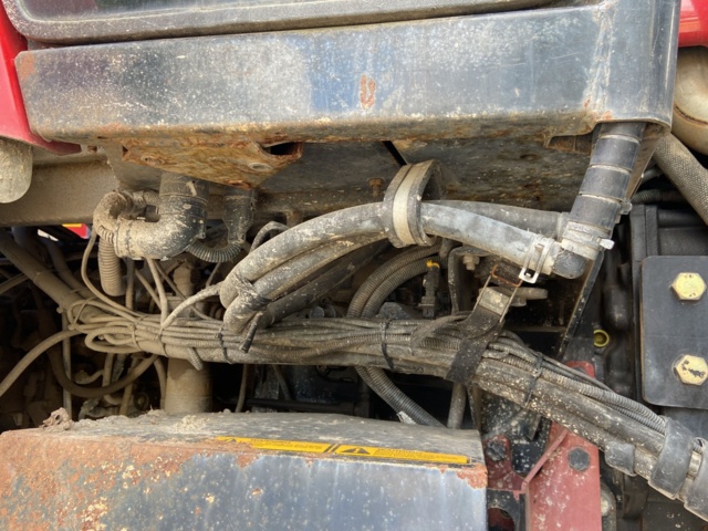 912573-27 Traktor Massey Ferguson 5470 -2007