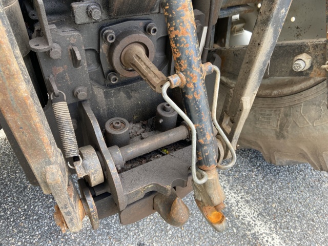 912573-37 Traktor Massey Ferguson 5470 -2007