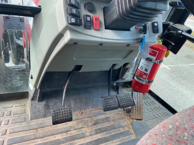 912573-41 Traktor Massey Ferguson 5470 -2007