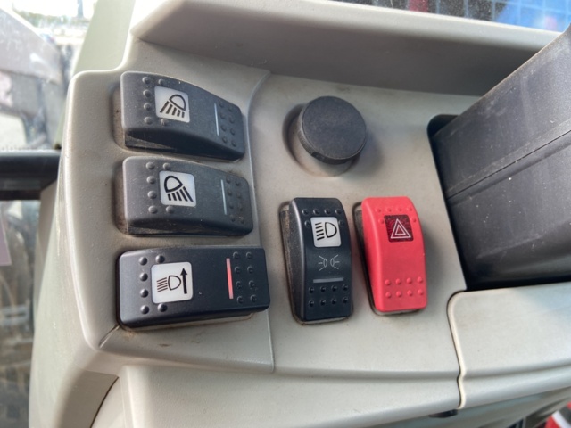 912573-43 Traktor Massey Ferguson 5470 -2007