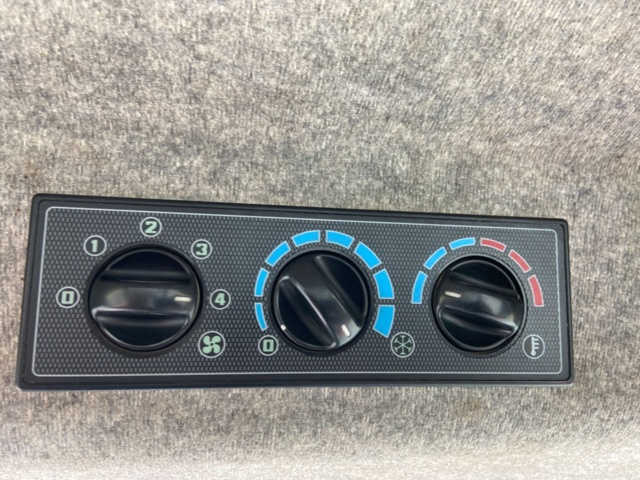 912573-50 Traktor Massey Ferguson 5470 -2007