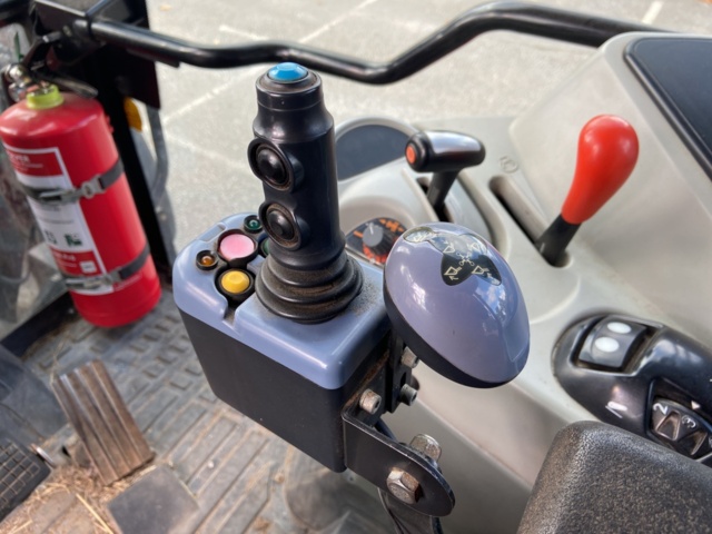 912573-51 Traktor Massey Ferguson 5470 -2007