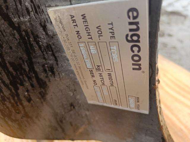 928389-10 NY Asfaltsskärare Engcon S40-Fäste