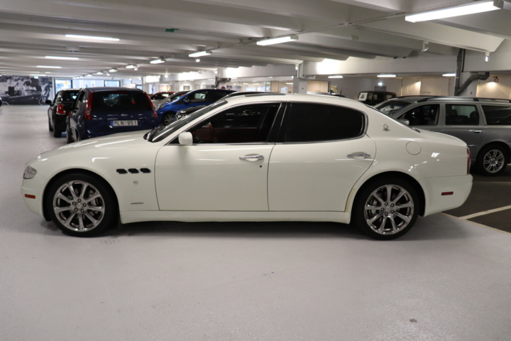 928037-5 Maserati Quattroporte 4.2 V8 - 2007