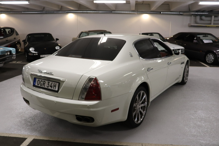 928037-9 Maserati Quattroporte 4.2 V8 - 2007