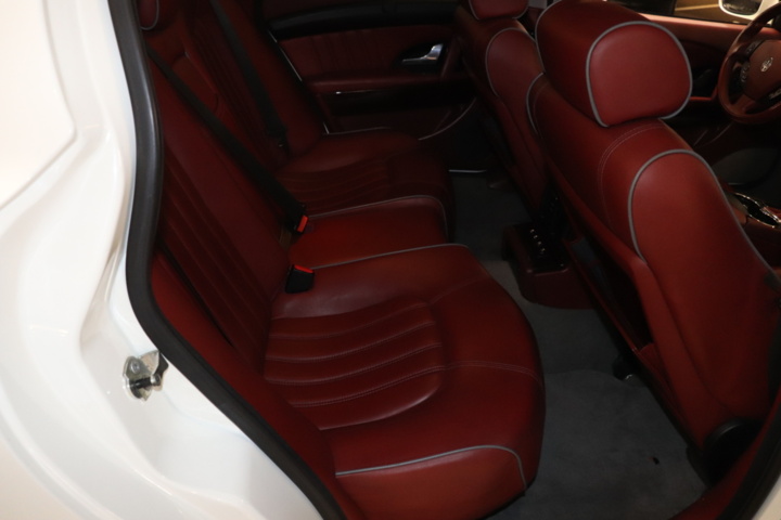 928037-13 Maserati Quattroporte 4.2 V8 - 2007