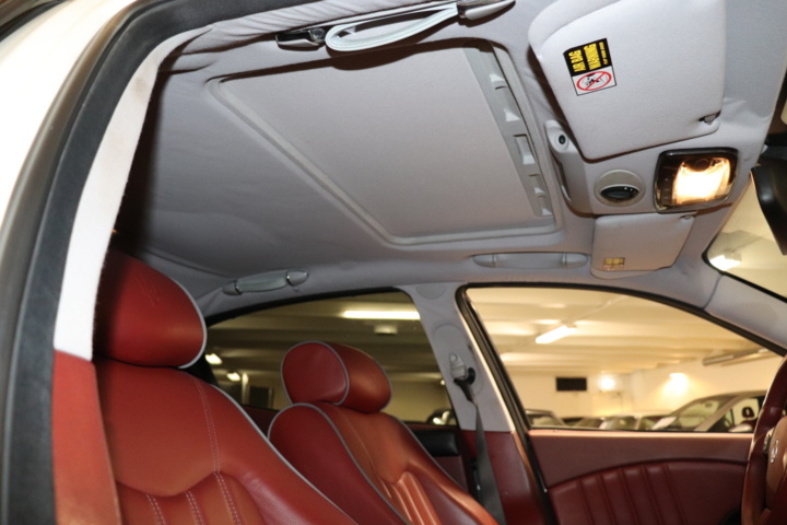 928037-22 Maserati Quattroporte 4.2 V8 - 2007