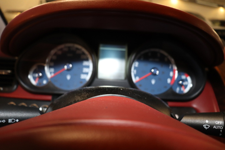 928037-27 Maserati Quattroporte 4.2 V8 - 2007