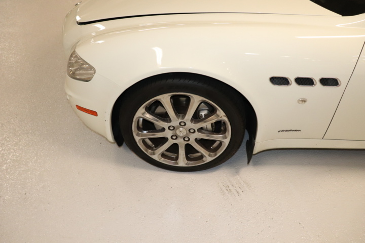 928037-39 Maserati Quattroporte 4.2 V8 - 2007