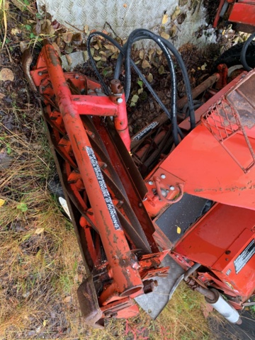 810042-4 Riding mower Toro Turf Pro 84 (rep. object)