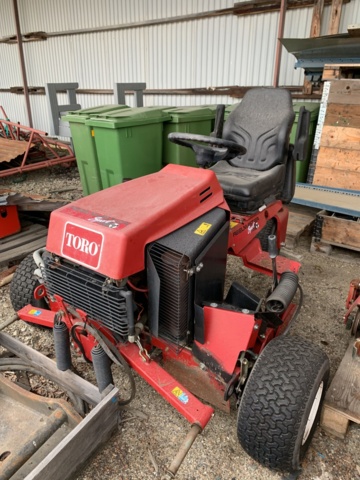 810043-2 Riding mower Toro Reelmaster Sport (rep.item)