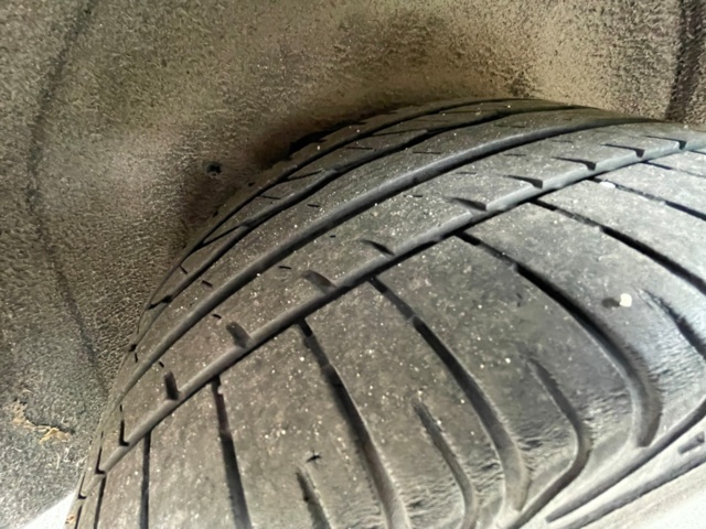 906897-33 Mercedes-Benz E 200 CGI BlueEFFICIENCY - 2011