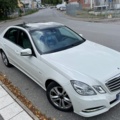 906897-8 Mercedes-Benz E 200 CGI BlueEFFICIENCY - 2011