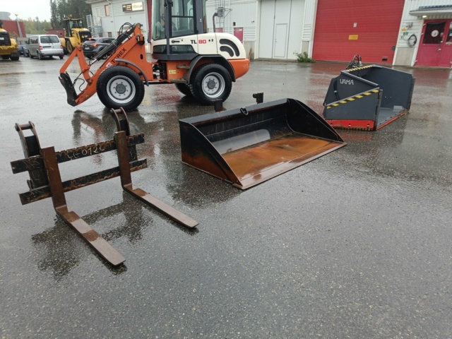 928391-2 Loader Terex TL80 With Attachment