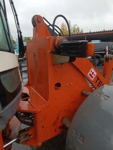 928391-58 Loader Terex TL80 With Attachment